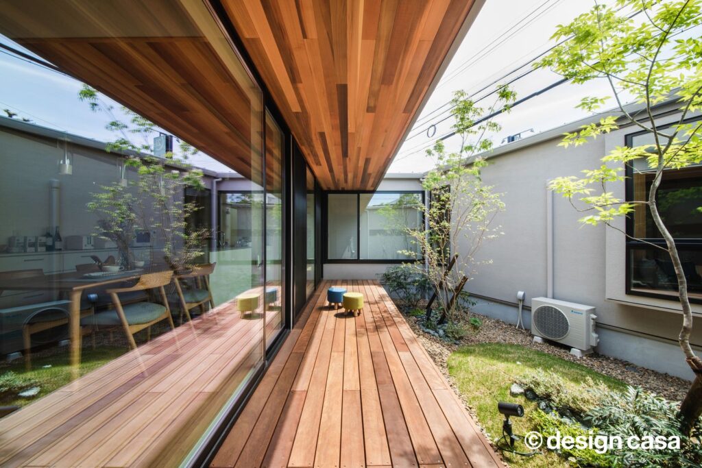 パティオを擁く（いだく）ヒュッゲ｜静岡県の注文住宅 施工例（平屋）